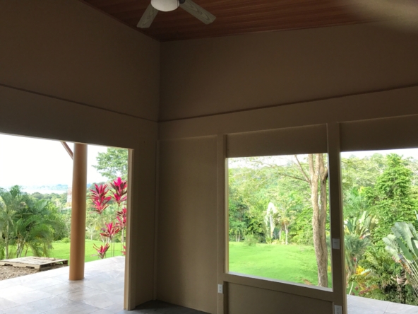 casa-belle-vista-pilon-pavones