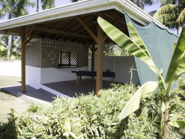 sonido-del-mar-pavones-villa-for-sale-outdoor-kitchen-massage-palapa