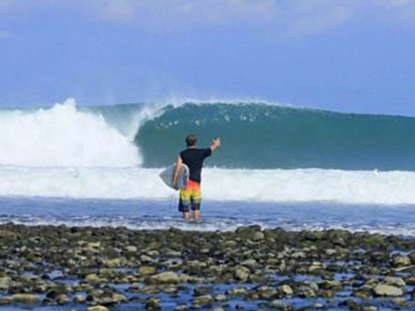 pavones-waves-firing