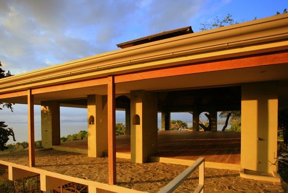 pavones-yoga-center-for-sale