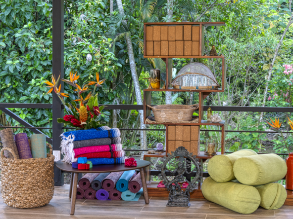 spectacular-surf-yoga-retreat-center-uvita
