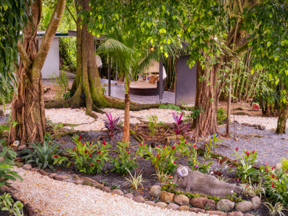 spectacular-surf-yoga-retreat-center-uvita