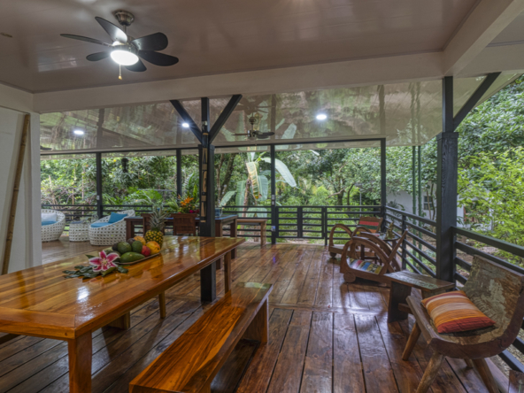 spectacular-surf-yoga-retreat-center-uvita