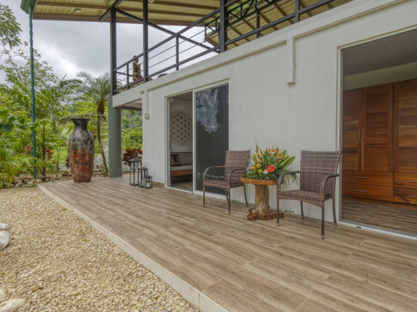 spectacular-surf-yoga-retreat-center-uvita