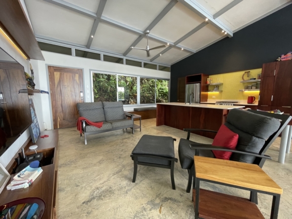 2-br-whales-tail-view-home