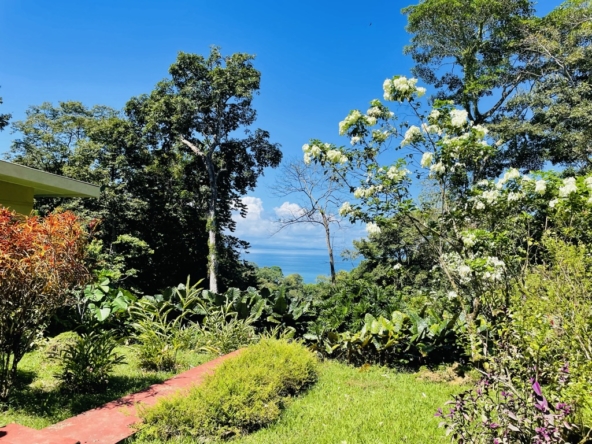 Casa-Santa-Clara-Pavones-Costa-Rica