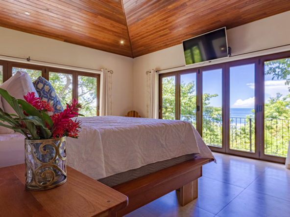 luxury-home-just-steps-from-the-beach