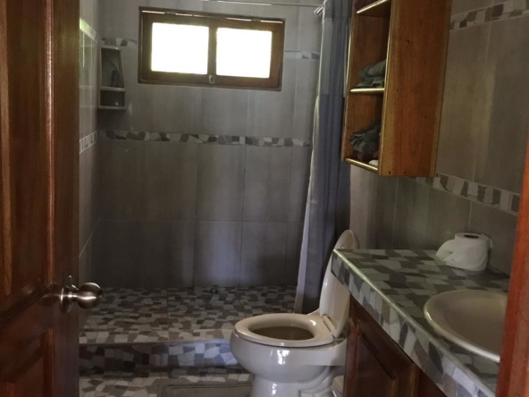 casa-amarillo-zancudo-beachfront-costa-rica-side-bathroom-1