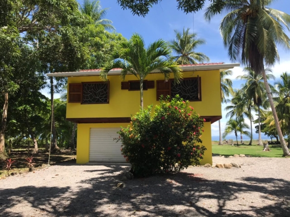 casa-amarillo-zancudo-beachfront-costa-rica-main