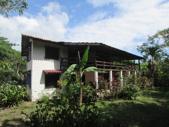 osa-peninsula-sombrero-beach-house