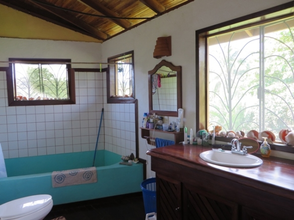 osa-peninsula-sombrero-beach-house