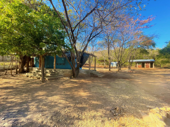 popoyo-surf-villa-with-business