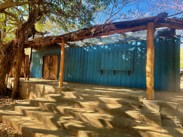 popoyo-surf-villa-with-business