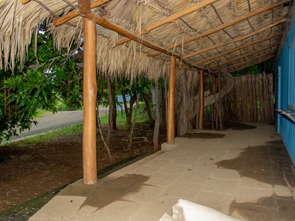 popoyo-surf-villa-with-commercial