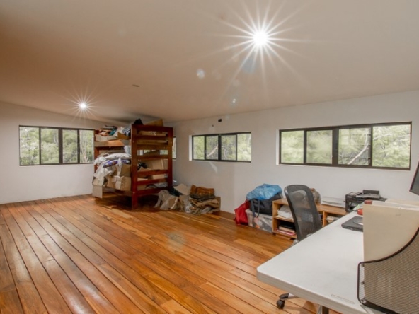 popoyo-surf-villa-with-business-potential
