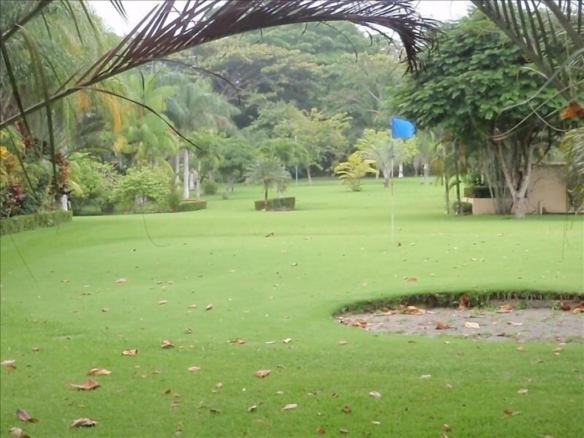 pilon-surf-house-for-rent