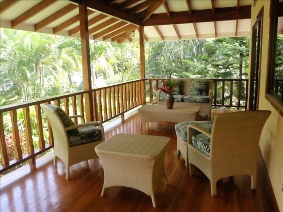 pilon-surf-house-for-rent