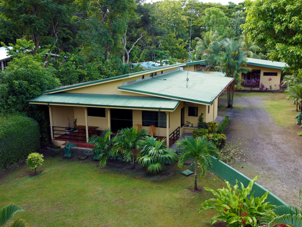 pavones-cabinas-for-sale-costa-rica