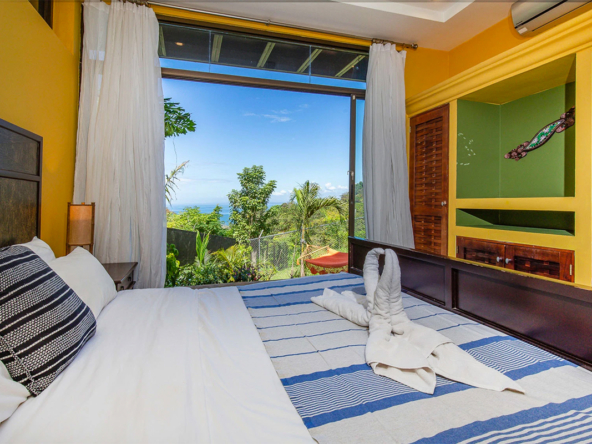 casa-playa-vista-manuel-antonio-for-sale