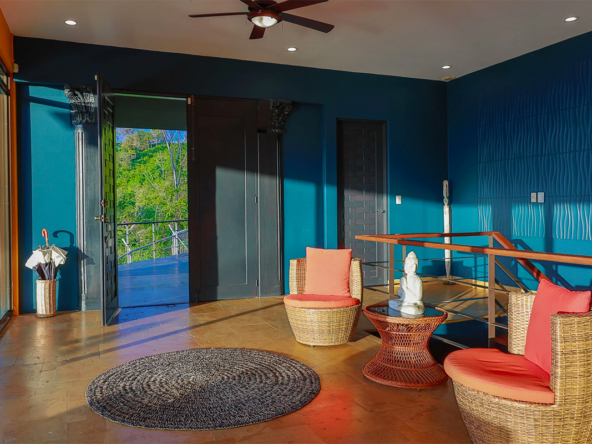 casa-playa-vista-manuel-antonio-for-sale