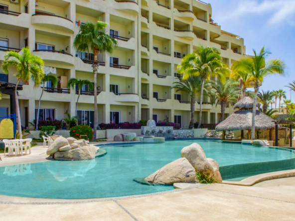 oceanfront-cabo-san-lucas-corridor