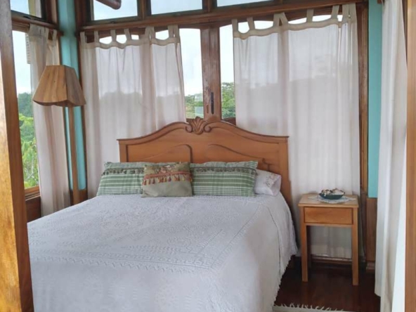 tropical-luxury-pavones-villa