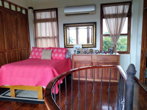 tropical-luxury-pavones-villa