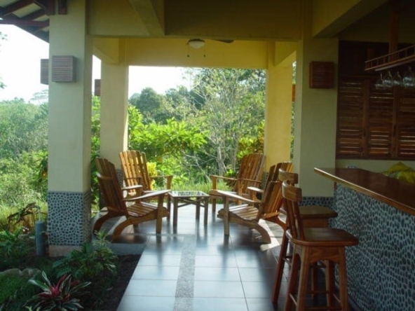 tropical-luxury-pavones-villa