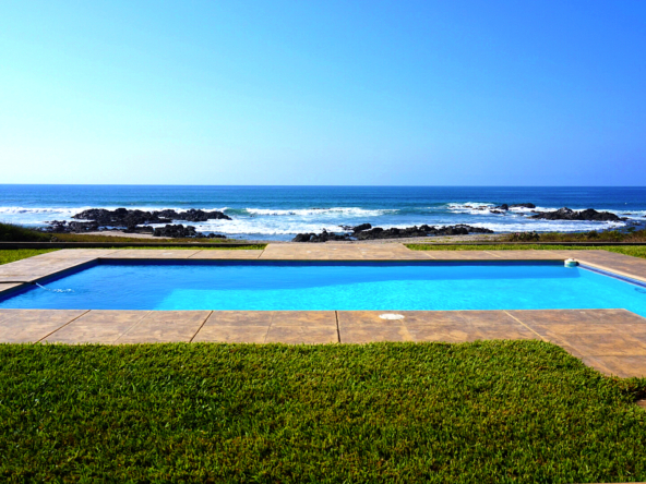 stunning-beach-villa-playa-miramar