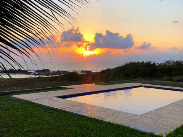 stunning-beach-villa-playa-miramar