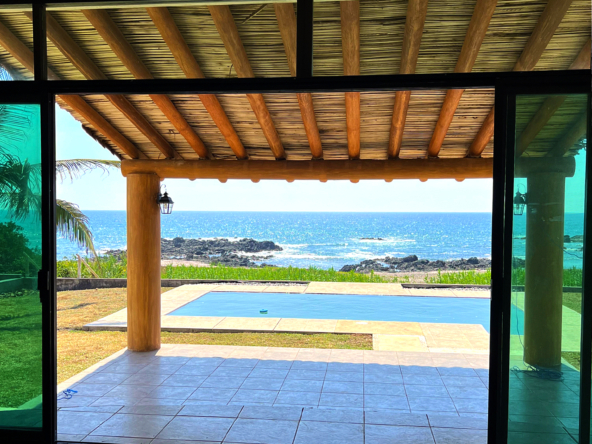 stunning-beach-villa-playa-miramar