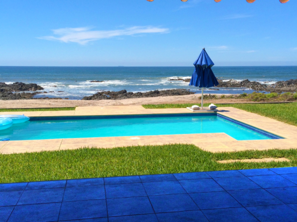 stunning-beach-villa-playa-miramar