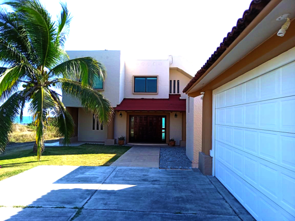 stunning-beach-villa-playa-miramar