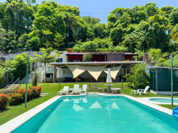 income-producing-beach-house-atami