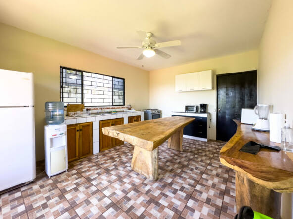 income-producing-beach-house-atami