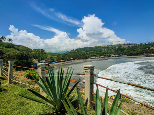 el-parmarcito-oceanfront-cliffside-property