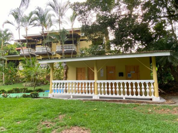 stunning-16-room-hotel-costa-rica