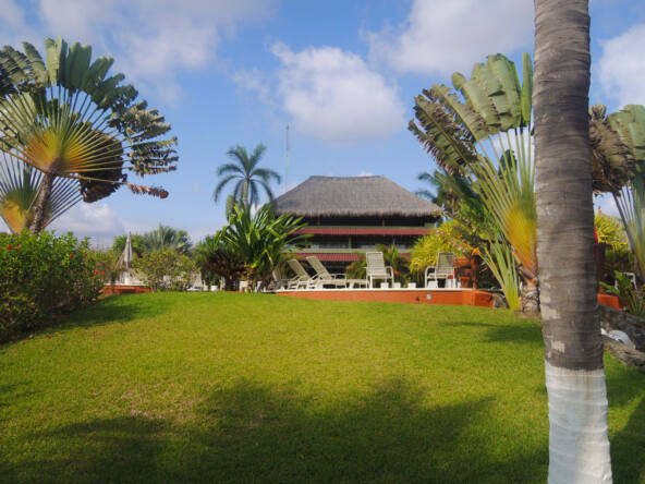majahua-palms-saladita-hotel-for-sale