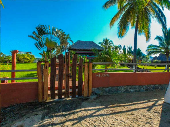 majahua-palms-saladita-hotel-for-sale
