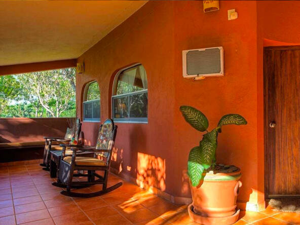 majahua-palms-saladita-hotel-for-sale