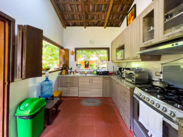 beach-house-with-bungalows-bahia-dorado-el-salvador