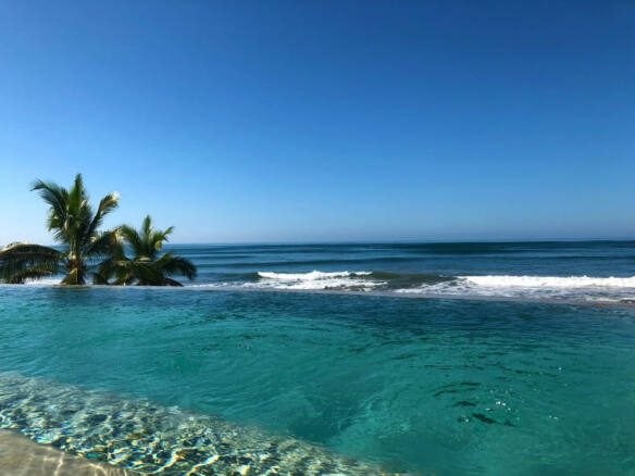 casa-cuchara-saladita-beach-house