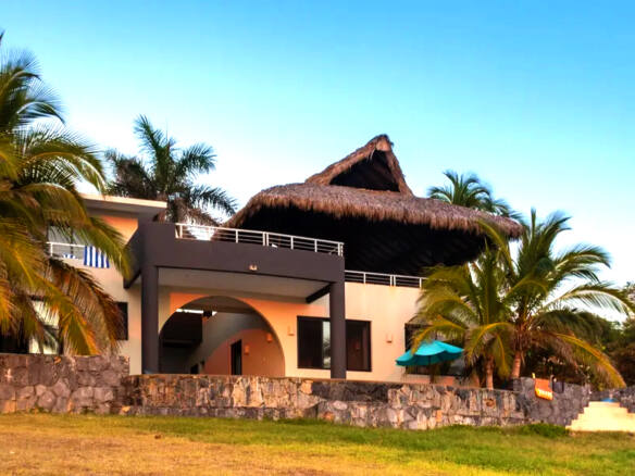 casa-cuchara-saladita-beach-house