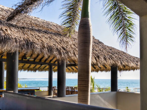 casa-cuchara-saladita-beach-house