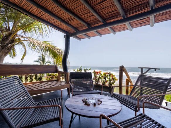 casa-cuchara-saladita-beach-house