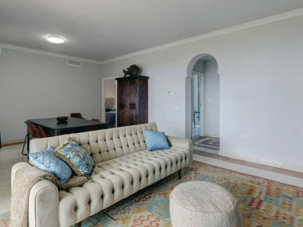 furnished-seaside-apartment-in-cesare-malaga-spain