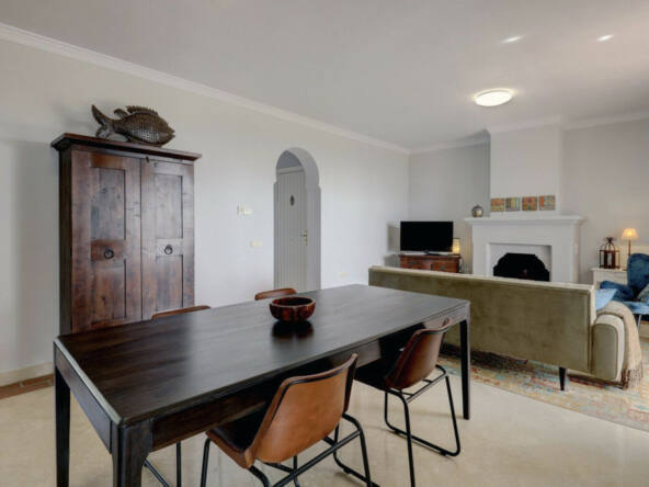 furnished-seaside-apartment-in-cesare