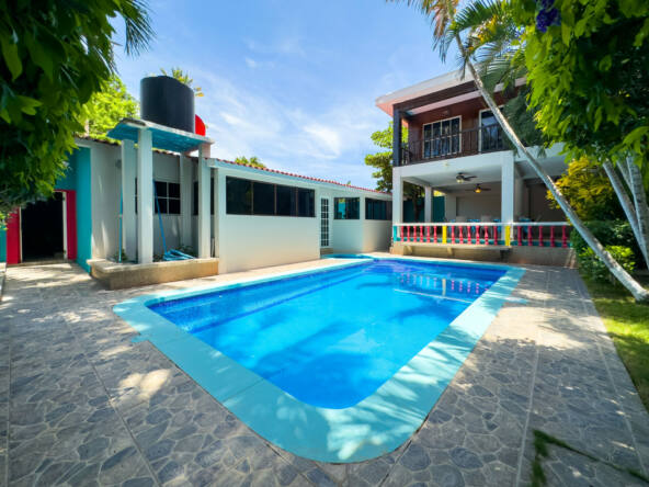 income-producing-beach-house-las-flores