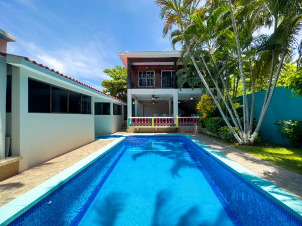 income-producing-beach-house-las-flores