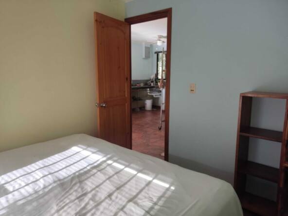 pavones-titled-home-for-sale